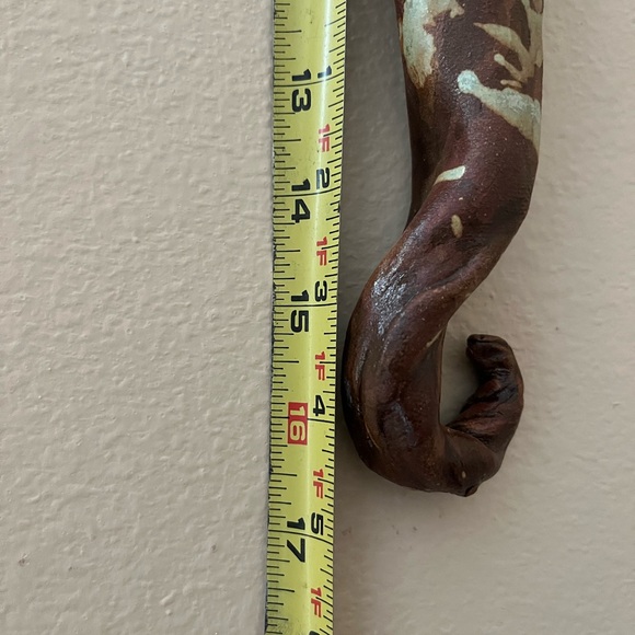 HAND CRAFTED WALL VASE - Picture 4 of 5